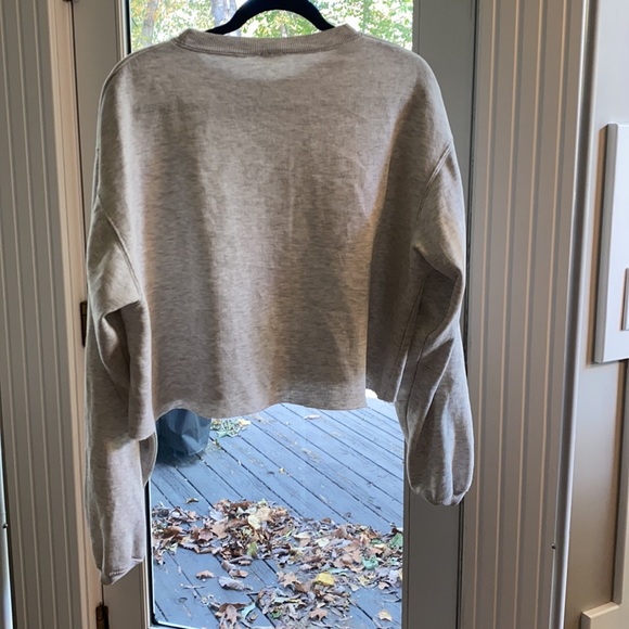 Cropped darling USA light sweatshirt. - Picture 4 of 4
